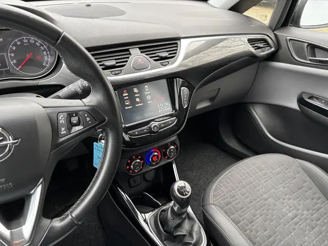 Opel Corsa 1.4 Innovation 2017 Benzine 22