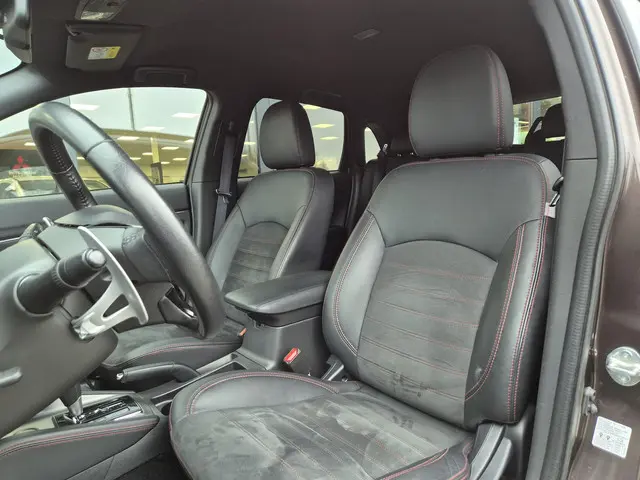 Mitsubishi ASX 2.0 Intense 2020 Benzine 28