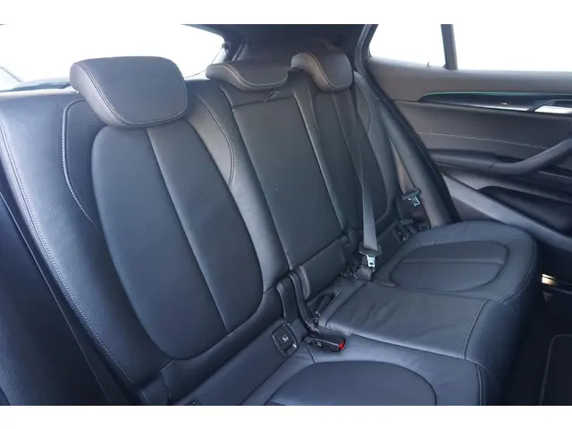 BMW X2 xDrive20i 2018 Benzine 12