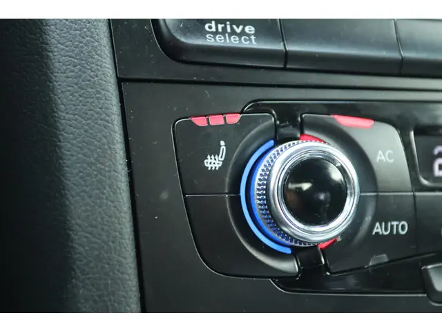 Audi RS4 AVANT 4.2 V8 FSI QUATTRO AUT. 2013 Benzine 37