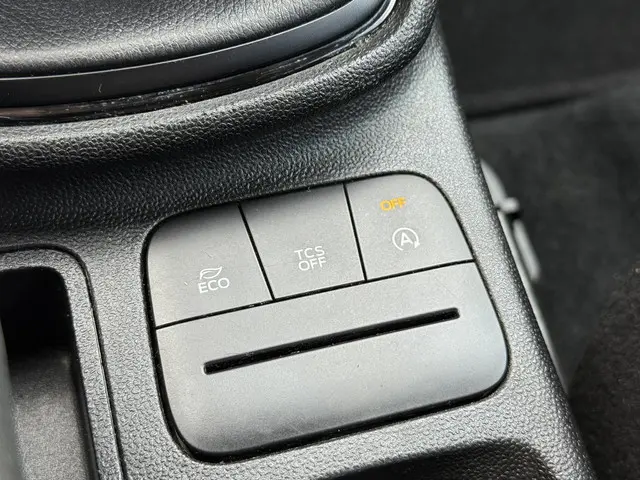 Ford Fiesta 1.1 Trend 2018 Benzine 24
