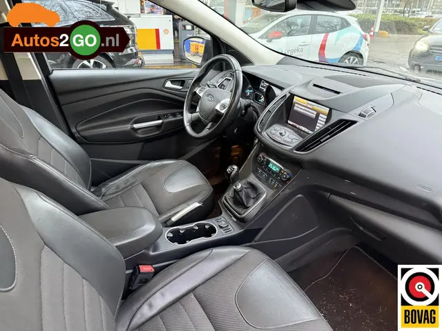 Ford Kuga 1.5 Titanium 2016 Benzine 28