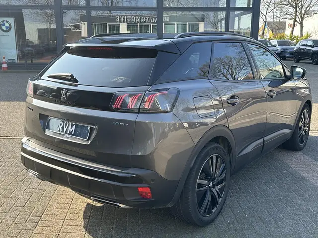 Peugeot 3008 1.6 HYbrid 225 GT 2023 Hybride Benzine 4