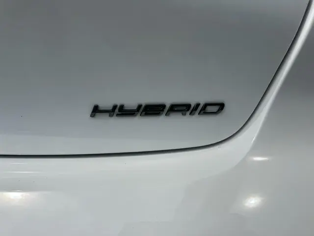 Peugeot 208 1.2 Hybrid 110 e-DCS6 Style 2025 Benzine 17