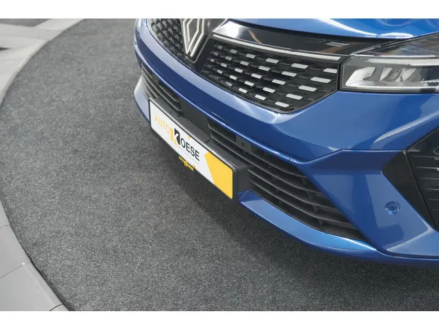 Renault Clio TCe 90 GPF Techno 2024 Benzine 18