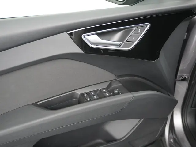 Audi Q4 e-tron 40 Advanced 77 kWh 2021 Elektrisch 15