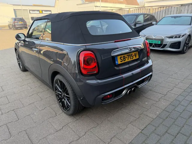 MINI Cooper S Cabrio Mini 2.0 JCW 2017 Benzine 6