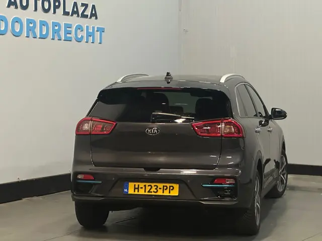 Kia e-Niro ExecutiveLine 64 kWh 2020 Elektrisch 7