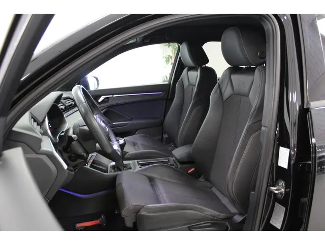 Audi Q3 35 TFSI S edition 2021 Benzine 10