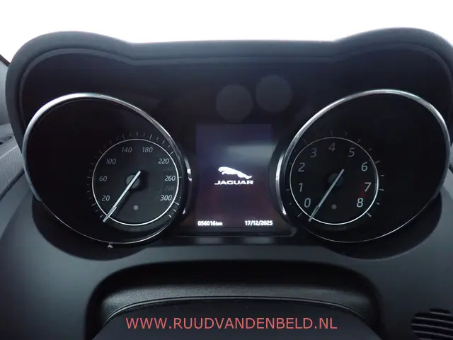 Jaguar F-Type 3.0 V6 Coupé 2015 Benzine 12