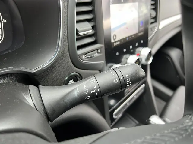 Renault Mégane 1.3 TCe 140 EDC Intens 2022 Benzine 31