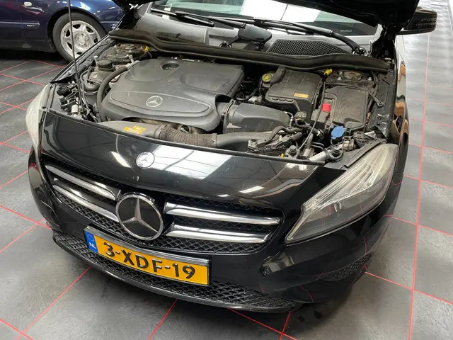 Mercedes-Benz A-Klasse 180 Ambition 2013 Benzine 10