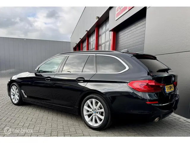 BMW 5 Serie Touring 520i High Executive 2018 Benzine 6