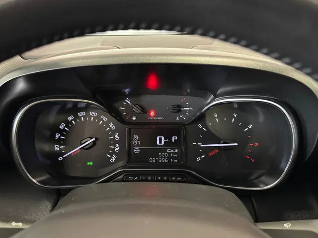 Citroën C3 Aircross 1.2 PureTech S&S Feel 2019 Benzine 23