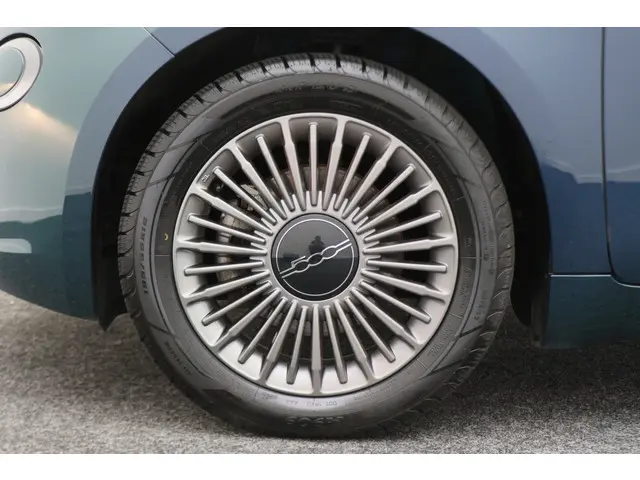Fiat 500e Icon 42 kWh 2022 Elektrisch 23