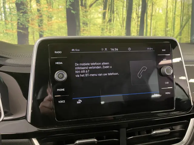 Volkswagen T-Roc Cabrio 1.5 TSI R-Line 2022 Benzine 17