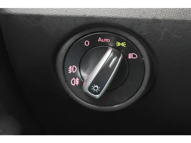 Volkswagen up! 1.0 BMT high up! 2018 Benzine 27