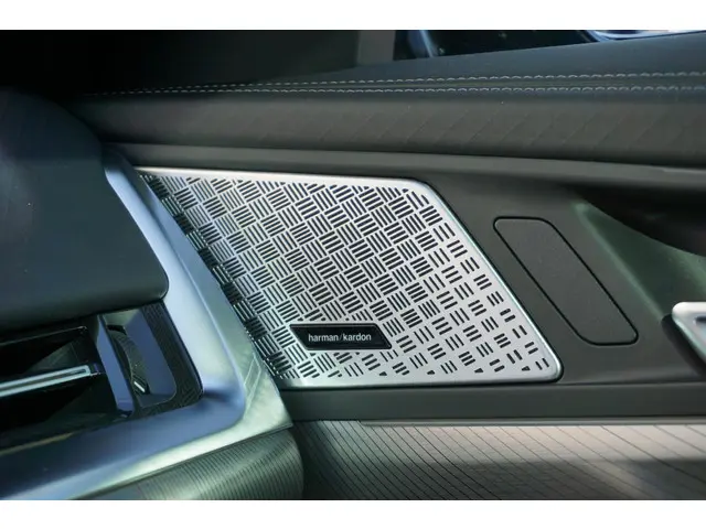 BMW iX2 xDrive30 2025 Elektrisch 31