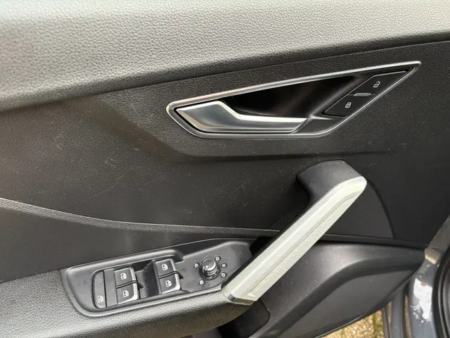 Audi Q2 30 TFSI Design Pro Line Plus 2019 Benzine 18