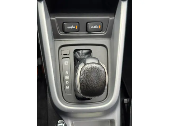 Suzuki Vitara 1.6 High Executive 2016 Benzine 21