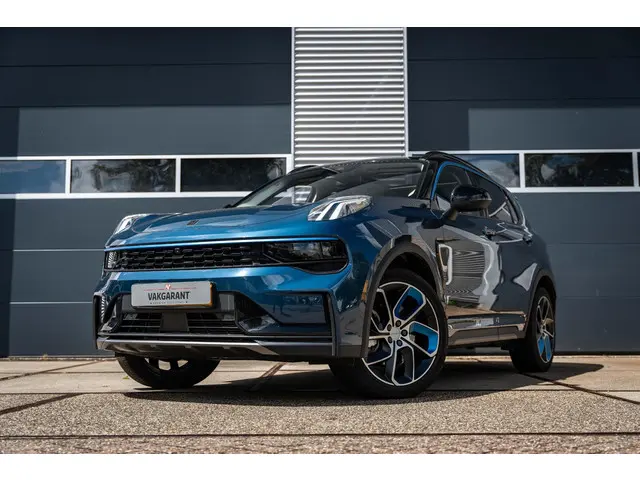 Lynk & Co 01 1.5 2023 Hybride Benzine