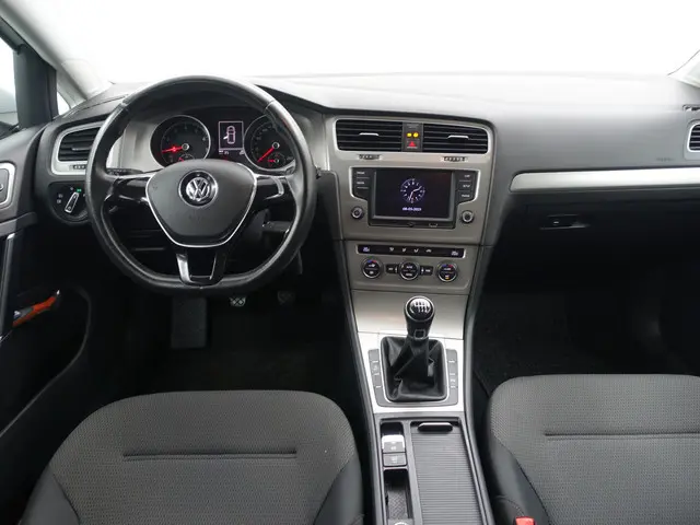 Volkswagen Golf 1.0 TSI Comfortline+ 2016 Benzine 7