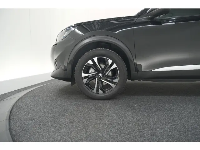 Peugeot 2008 PureTech 130 EAT8 Allure 2021 Benzine 17