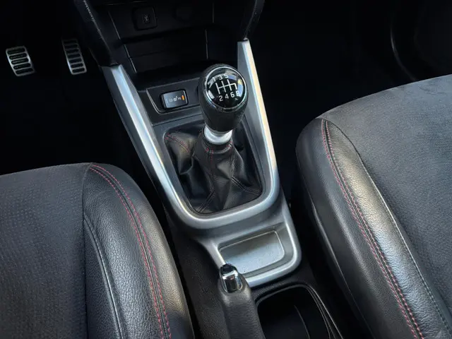 Suzuki Vitara 1.4 S 2016 Benzine 18