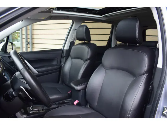 Subaru Forester 2.0 Premium - Trekhaak - 2015 Benzine 13
