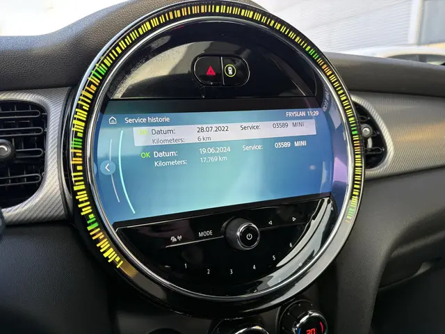 MINI Cooper Mini 2.0 John Works Essential 2022 Benzine 32