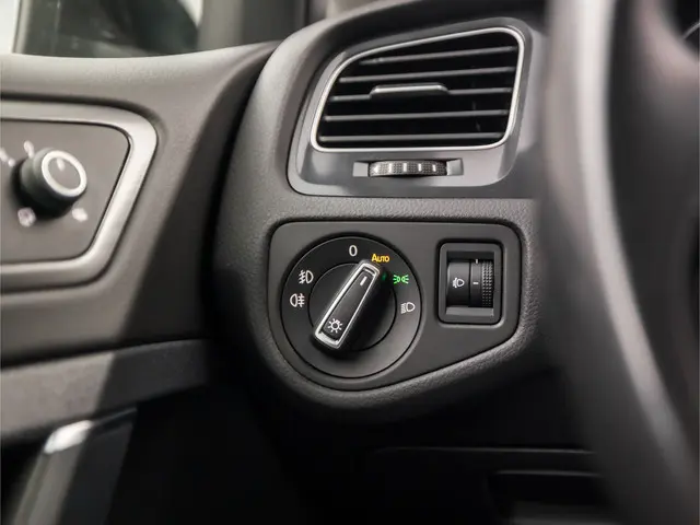 Volkswagen Golf 1.0 TSI Sportline 2017 Benzine 22