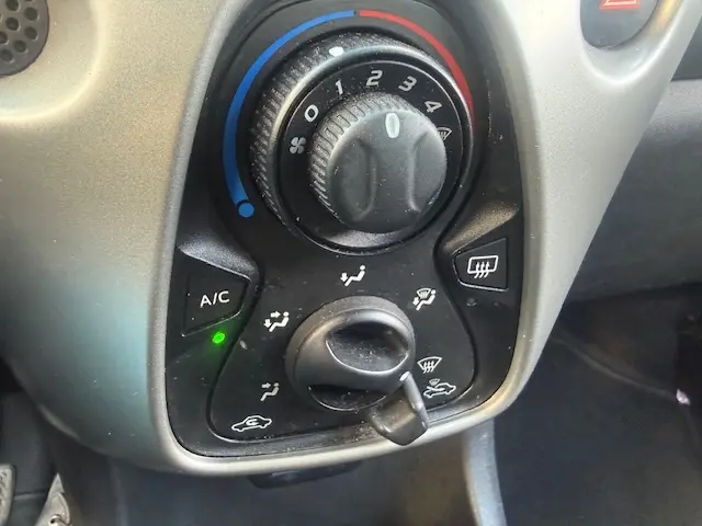 Peugeot 108 1.0 e-VTi Active 2018 Benzine 15