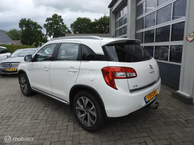 Citroën C4 Aircross 1.6 Exclusive 2013 Benzine 4