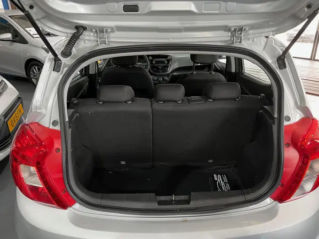 Opel KARL 1.0 ecoFLEX Edition 2015 Benzine 5
