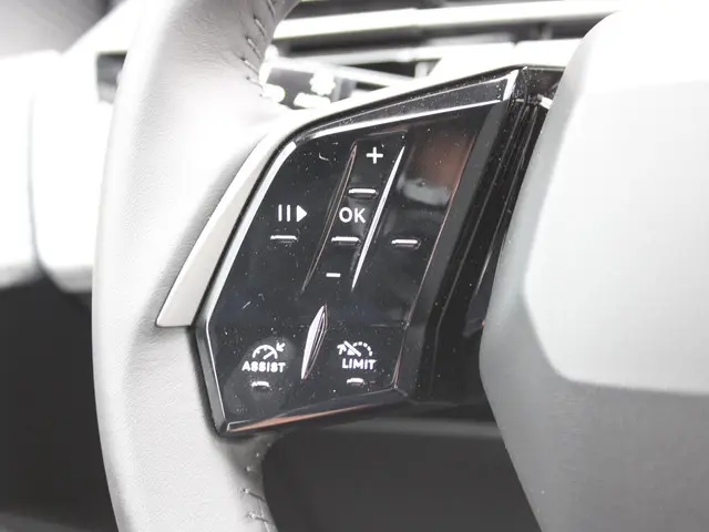 Peugeot 5008 1.2 Hybrid 145 Allure 2025 Hybride Benzine 26