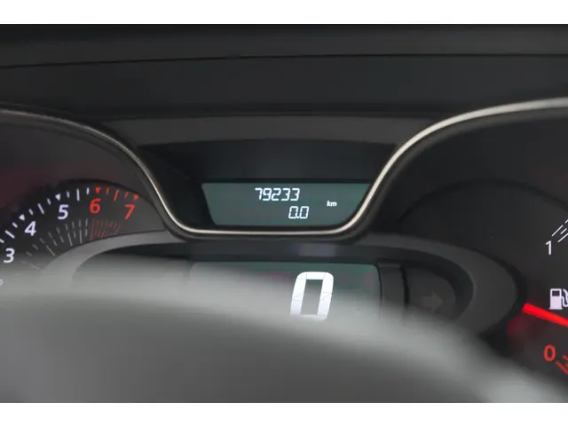 Renault Captur TCe 90 Limited 2018 Benzine 37