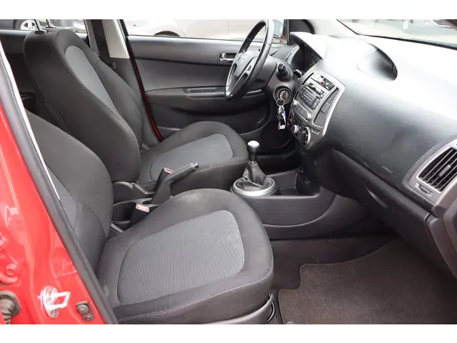 Hyundai i20 1.2i i-Motion 2012 Benzine 10