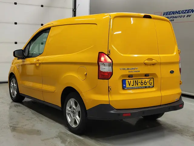 Ford Transit Courier 1.5TDCI 100pk Euro 6! 2021 Diesel 17