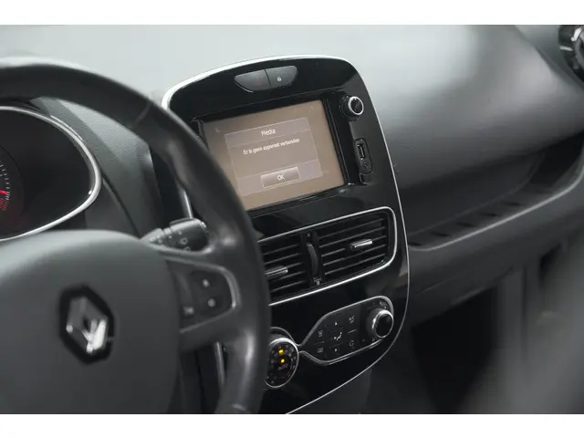 Renault Clio TCe 90 Intens 2017 Benzine 47