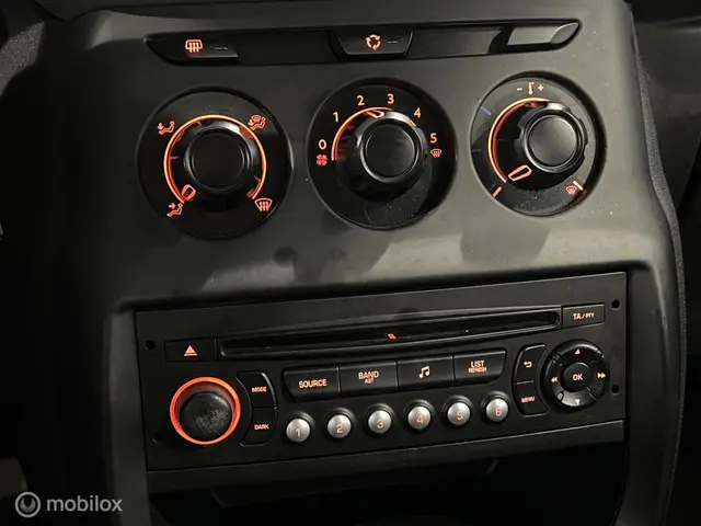 Citroën DS3 1.4 HDiF Chic 2014 Diesel 16