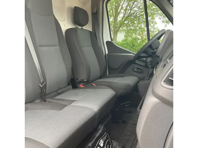 Nissan Interstar 2.3 dCi L1H1 Acenta 2023 Diesel 4