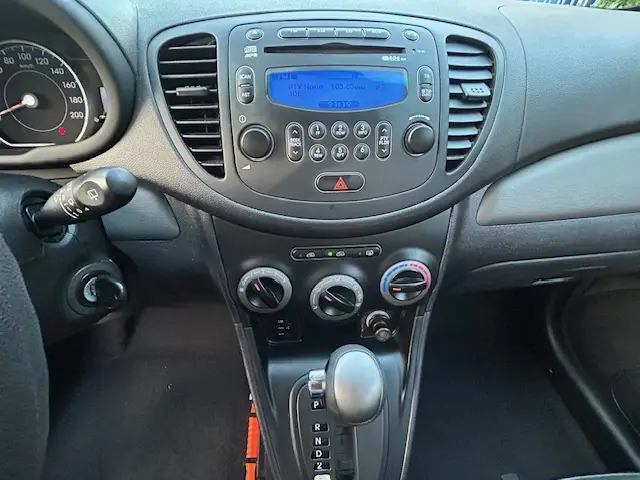Hyundai i10 1.2 i-Drive 2012 Benzine 17