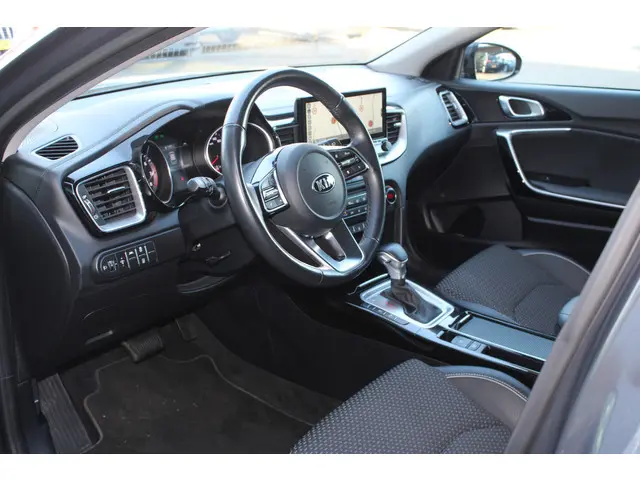 Kia XCeed 1.4 T-GDi DynamicPlusLine 2021 Benzine 26