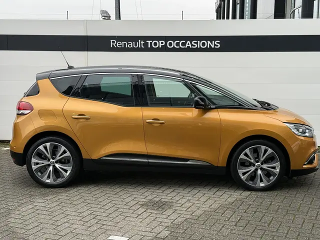Renault Scénic 1.2 TCe Bose 2017 Benzine 18