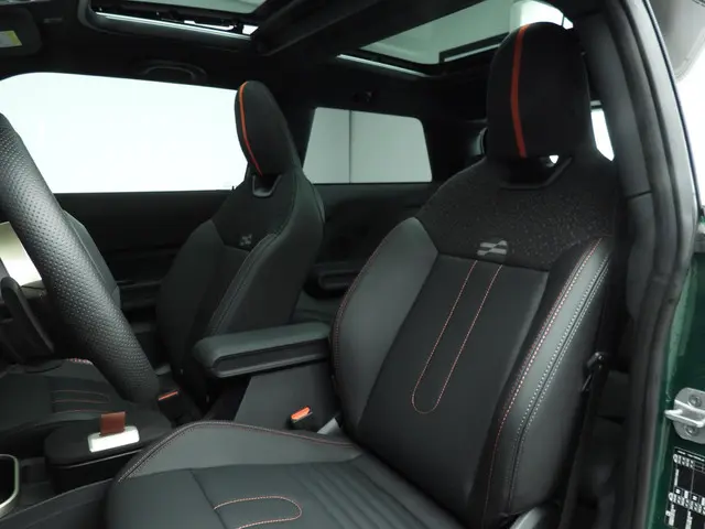 MINI 3-Deurs Cooper JCW 2025 Benzine 8