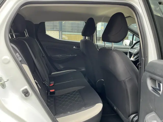 Nissan Micra 1.0 IG-T N-Connecta 2020 Benzine 24