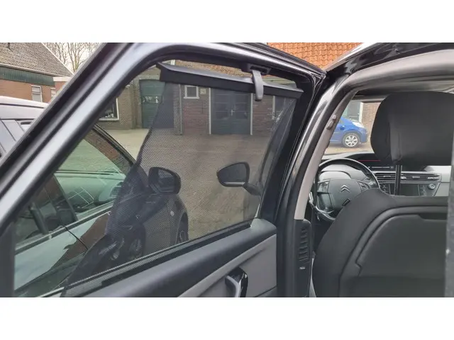 Citroën C4 Picasso 1.2 PureTech Selection 2017 Benzine 33