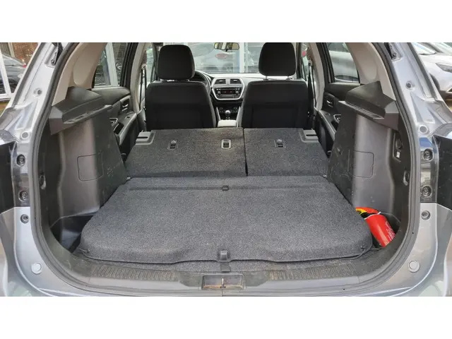 Suzuki S-Cross SX4 1.6 Comfort 2015 Benzine 23
