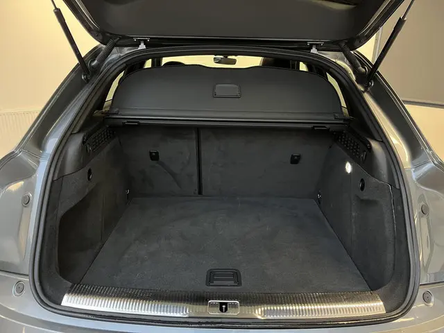 Audi Q3 1.4 TFSI CoD S-line 2018 Benzine 28