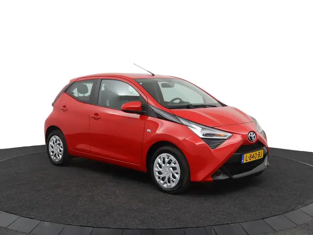 Toyota Aygo 1.0 VVT-i x-play 2021 Benzine 14